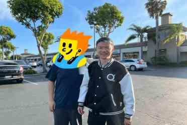 米哈游创始人车辆遭破坏 网友调侃小偷刷“圣遗物”